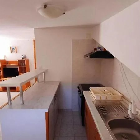 With Parking Space Komiza, Vis - 22657 Apartman