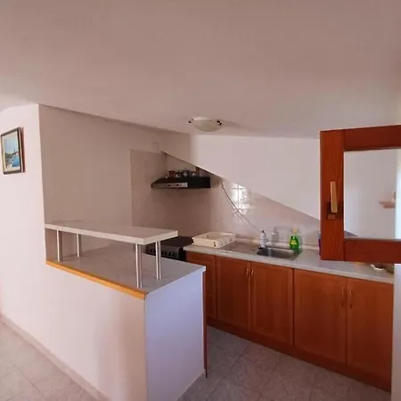 With A Parking Space Komiza, Vis - 22657 Apartment Komiza